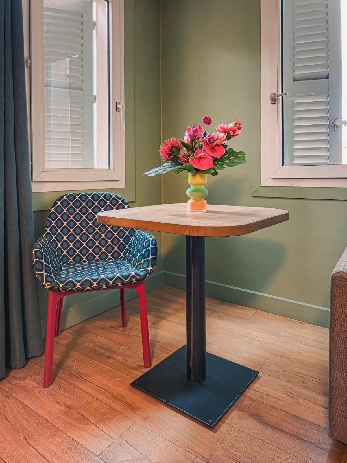 Grand Hotel Dauphine Toulon, Boutique Hotel & Suites Buitenkant foto