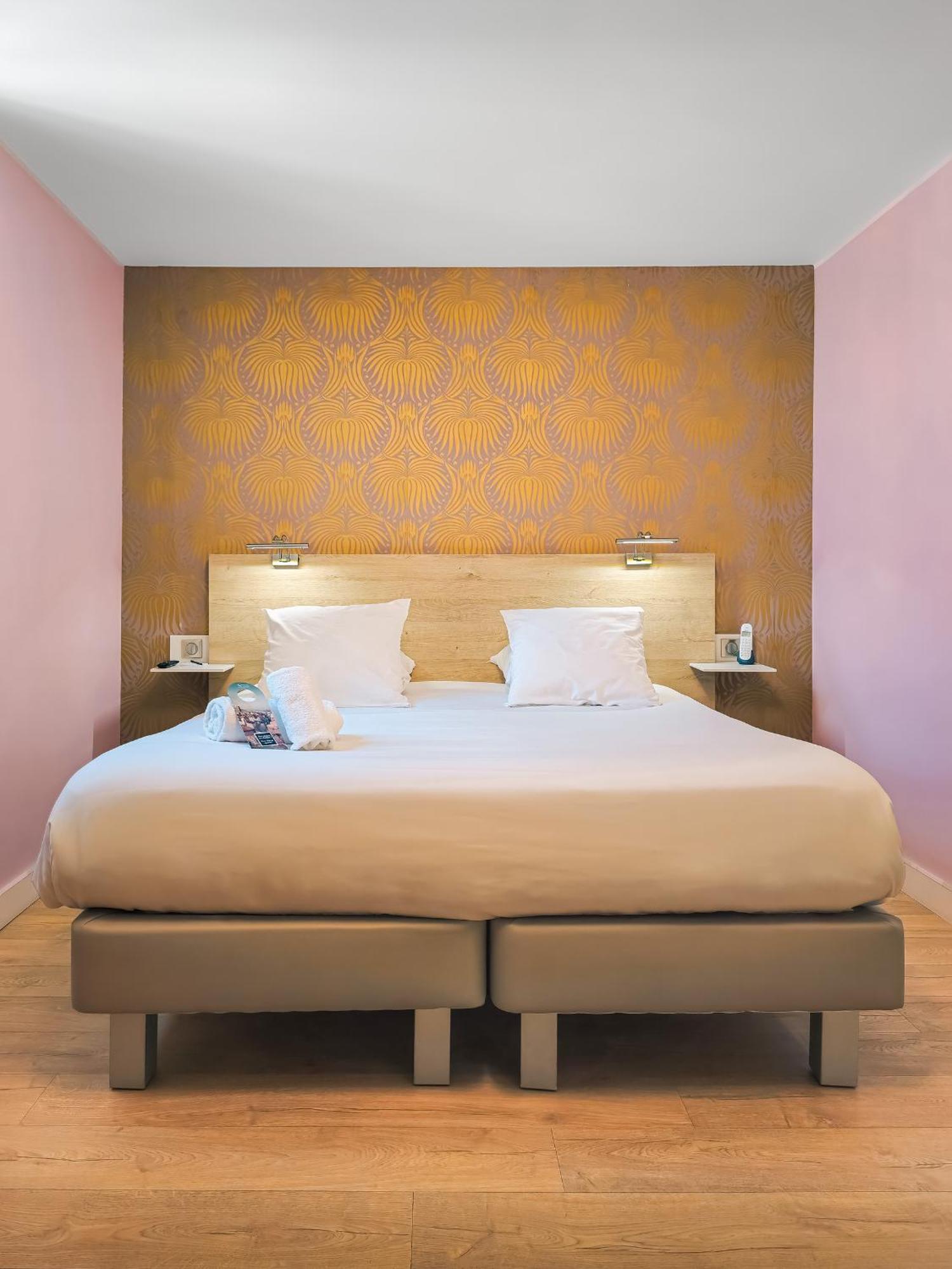 Grand Hotel Dauphine Toulon, Boutique Hotel & Suites Buitenkant foto