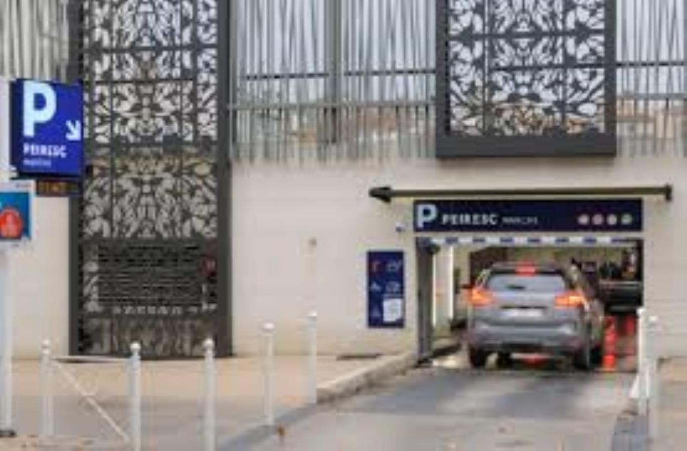 Grand Hotel Dauphine Toulon, Boutique Hotel & Suites Buitenkant foto